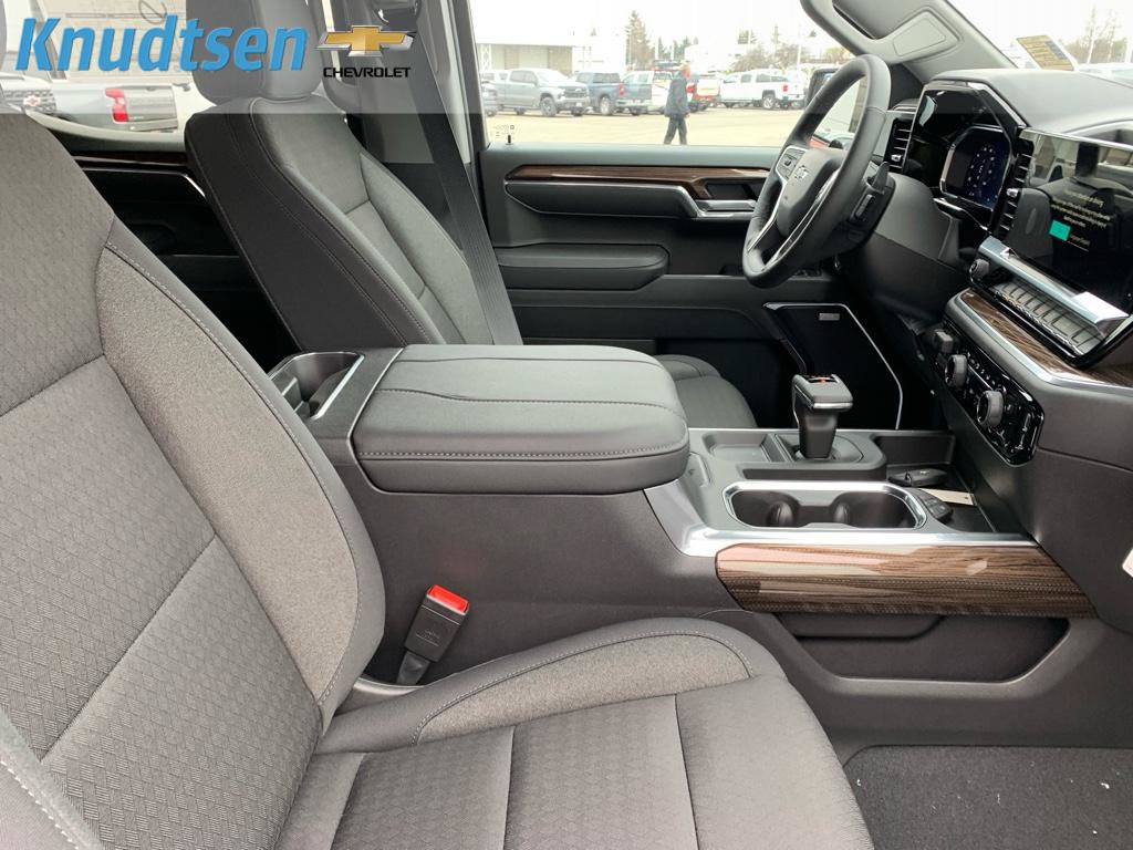 Used 2026 Chevrolet Silverado 1500 RST w/ RST All Star Premium Package AWD/4WD image 13
