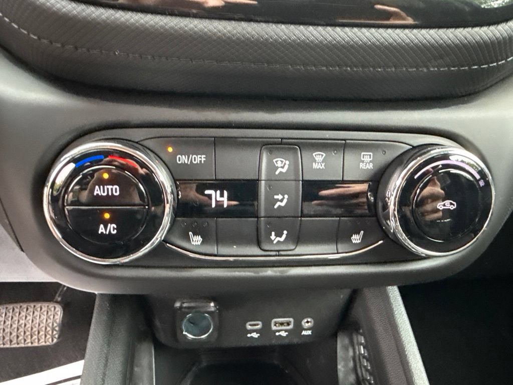 Used 2023 Chevrolet TrailBlazer LT w/ Convenience Package AWD/4WD image 30
