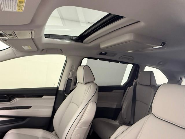 New 2026 Honda Odyssey Touring image 28