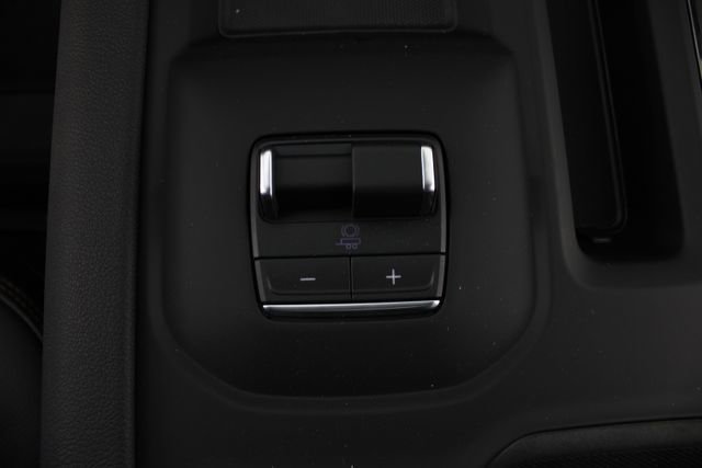 New 2026 GMC Sierra 2500 AT4 w/ AT4 Premium Plus Package AWD/4WD image 9