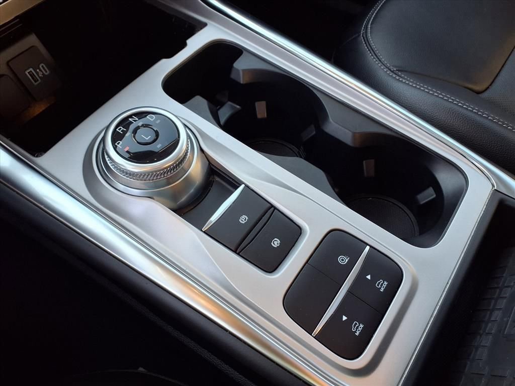 Used 2022 Ford Explorer Limited w/ Equipment Group 301A image 10