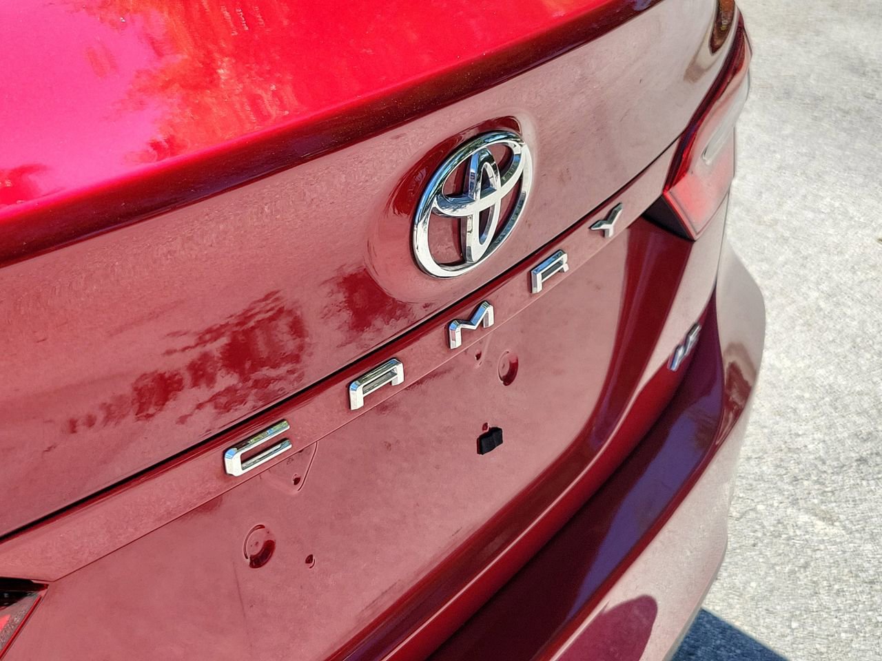 Used 2023 Toyota Camry LE image 6