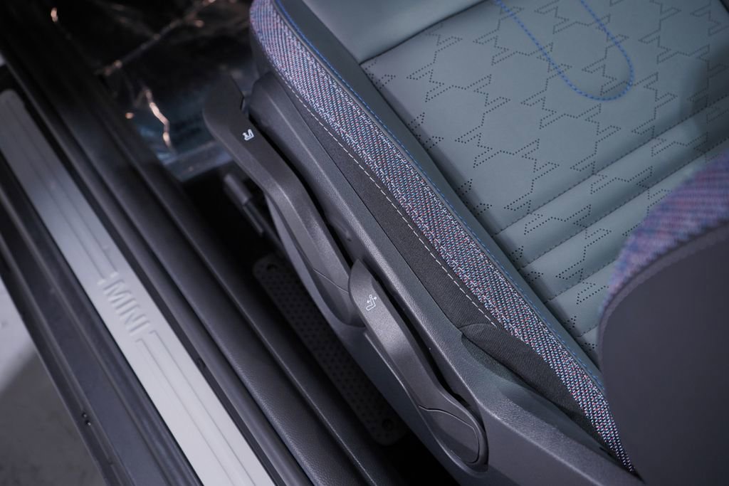 Used 2025 MINI Cooper S image 14