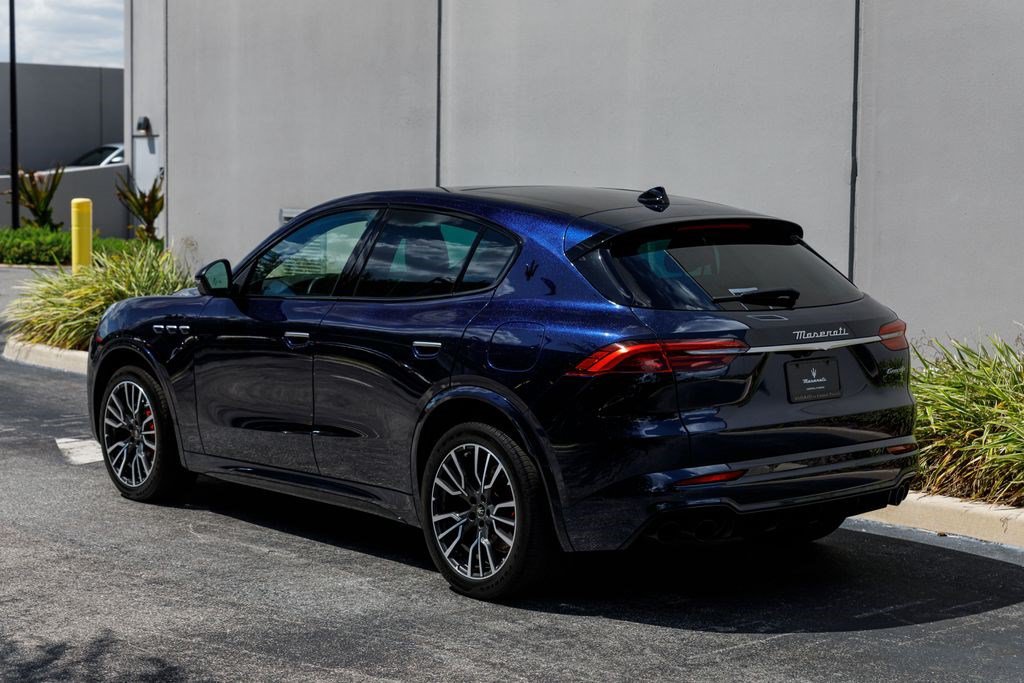Certified 2023 Maserati Grecale Modena AWD/4WD image 3