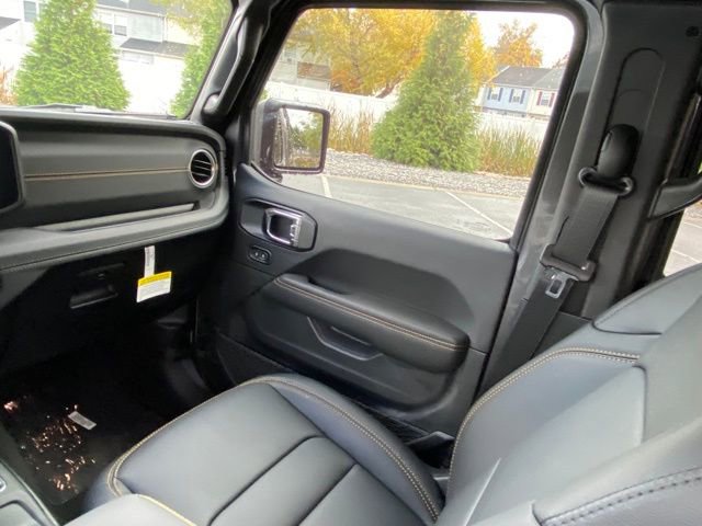 New 2025 Jeep Wrangler Sahara image 23