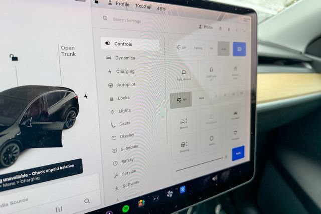 Used 2021 Tesla Model Y Long Range image 30