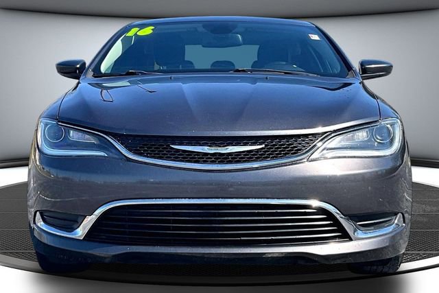 Used 2016 Chrysler 200 Limited w/ Anniversary Edition FWD image 2