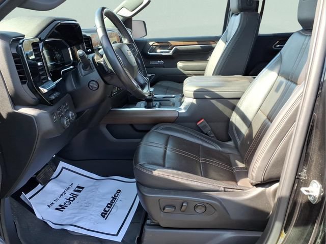 Used 2024 Chevrolet Silverado 1500 High Country w/ High Country Premium Package AWD/4WD image 19