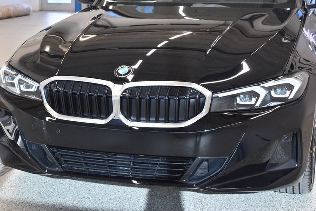 New 2026 BMW 330i xDrive Sedan w/ Premium Package AWD/4WD image 14