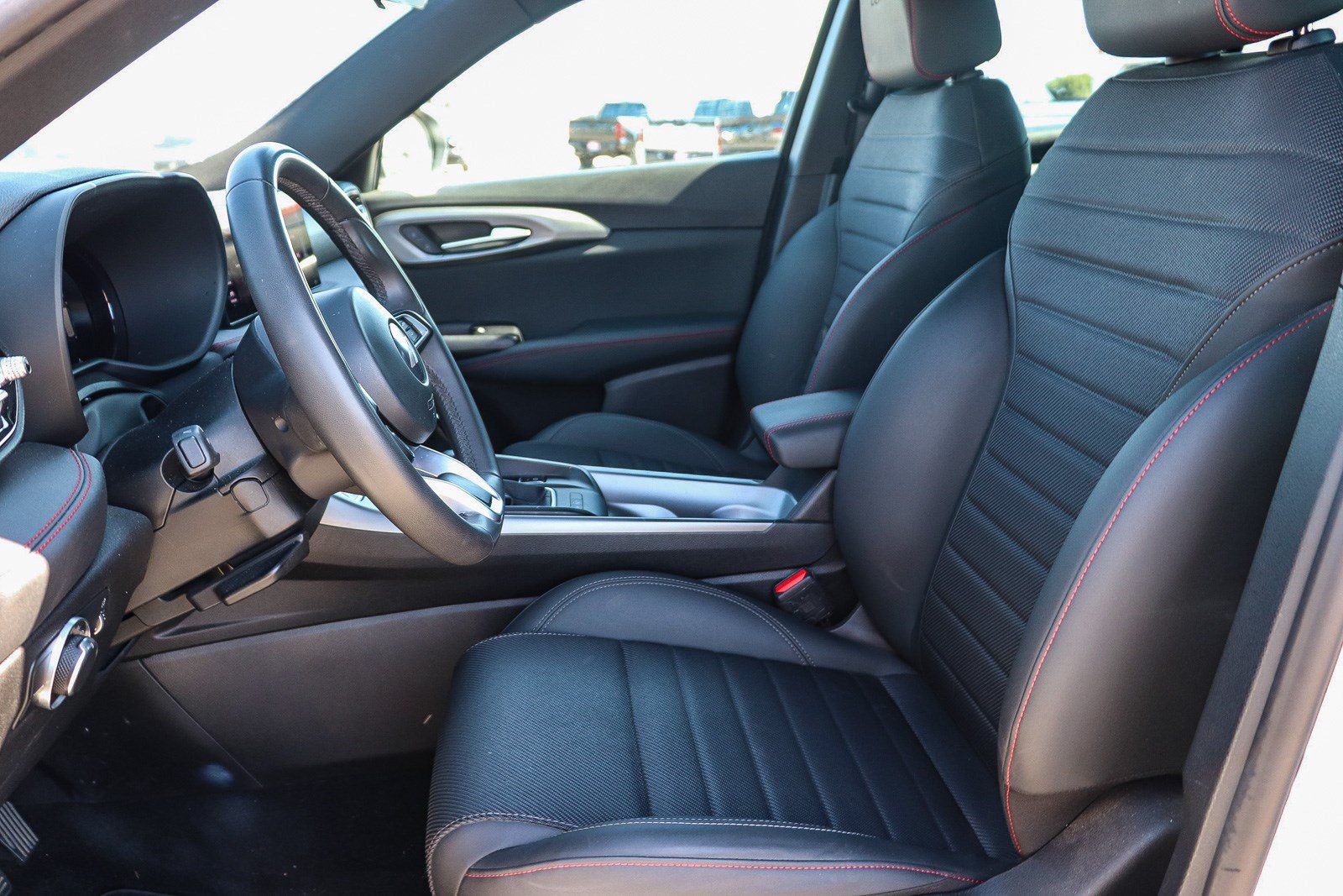 Used 2023 Dodge Hornet GT w/ GT Blacktop Package AWD/4WD image 18