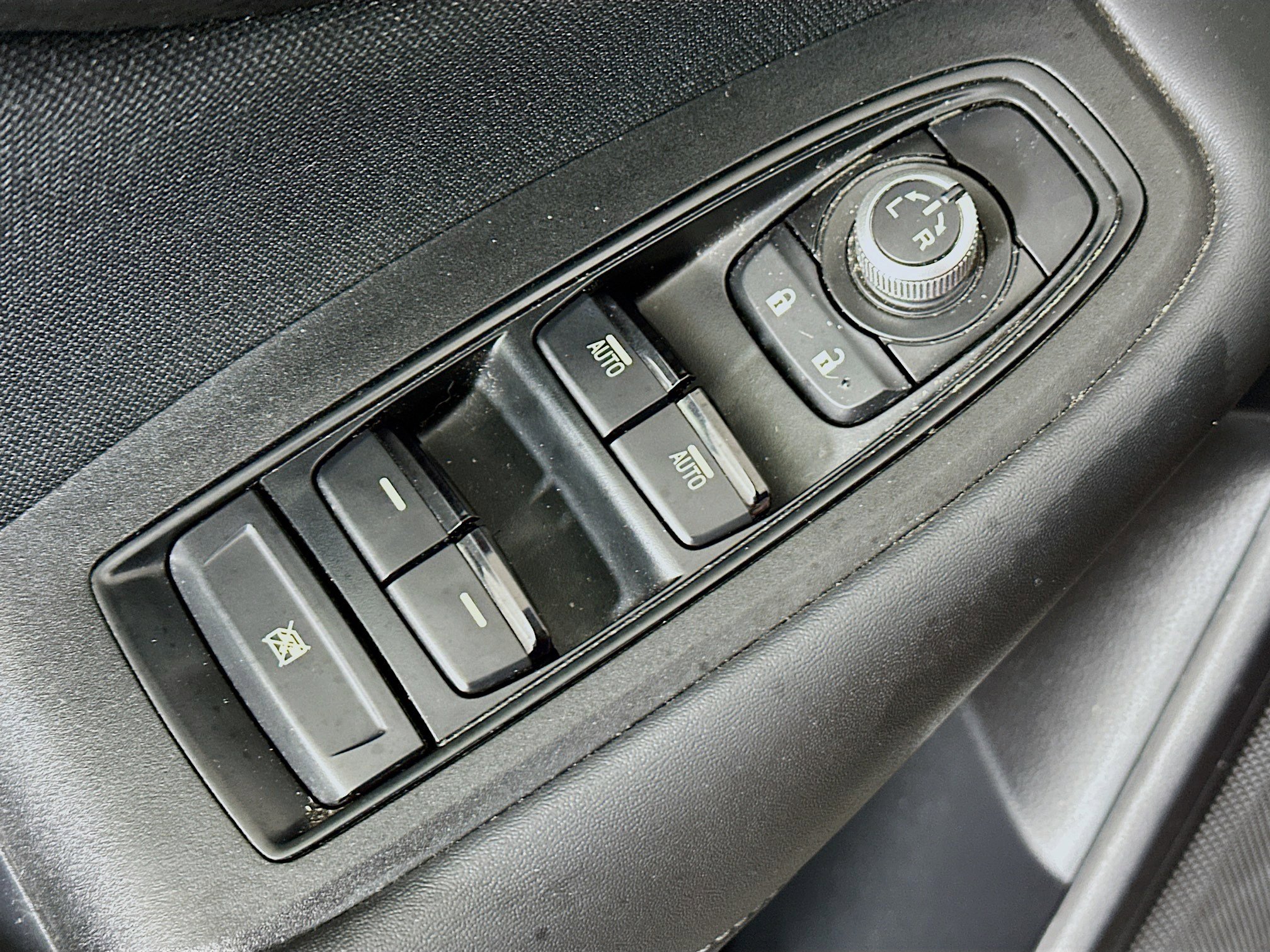 Used 2020 Subaru Outback Premium w/ Popular Package #1 image 15