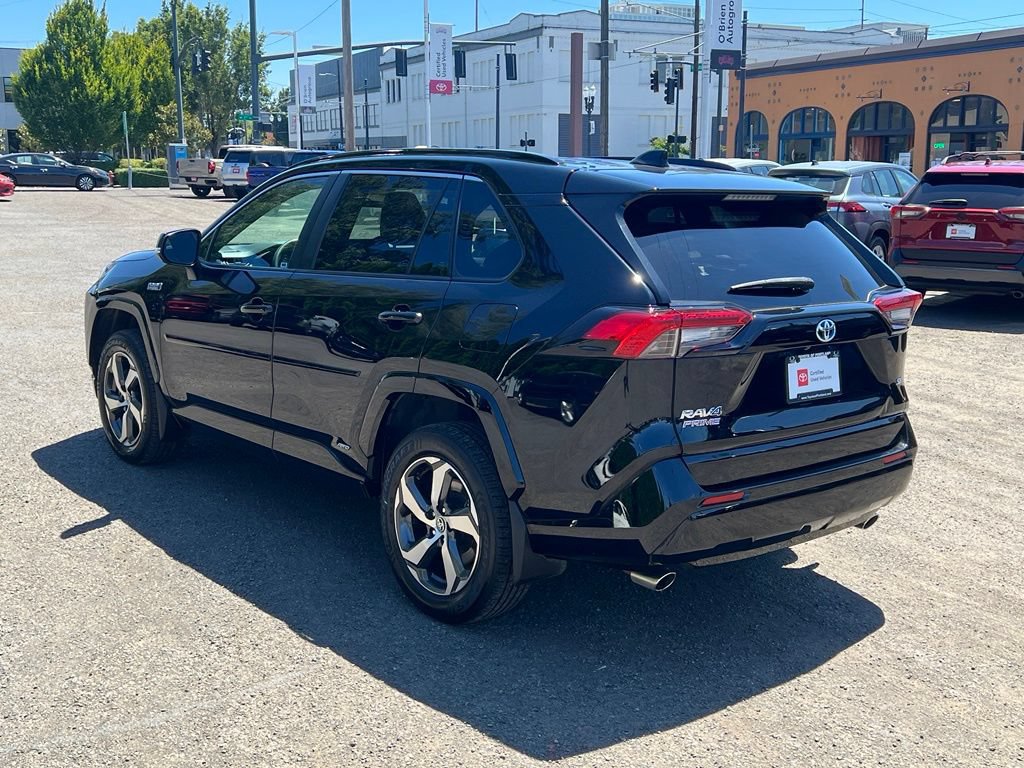 Certified 2021 Toyota RAV4 SE AWD/4WD image 5