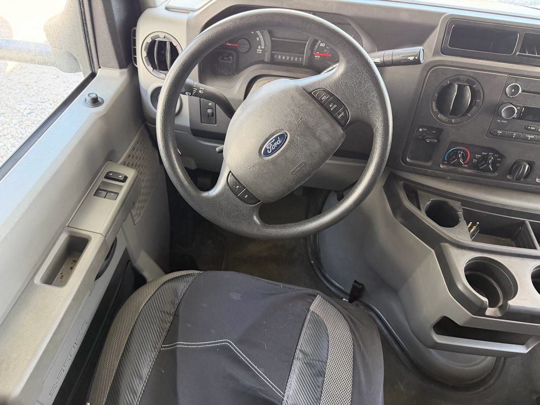 Used 2015 Ford E-350 and Econoline 350 Super Duty RWD image 18