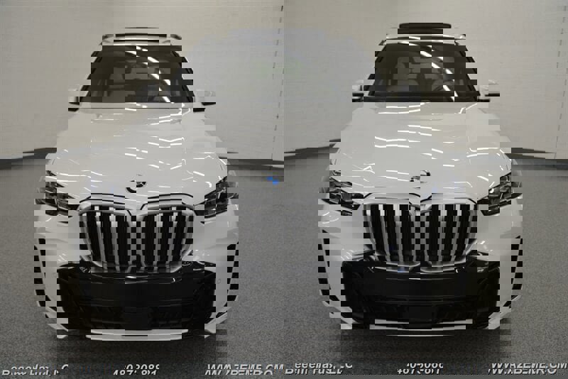 Used 2024 BMW X5 xDrive40i w/ Executive Package image 6