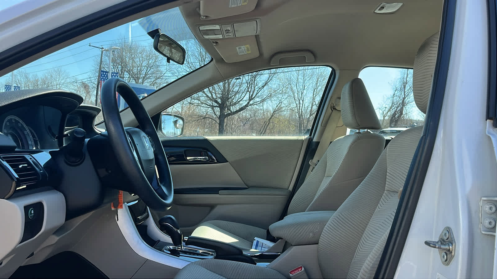 Used 2016 Honda Accord LX image 10