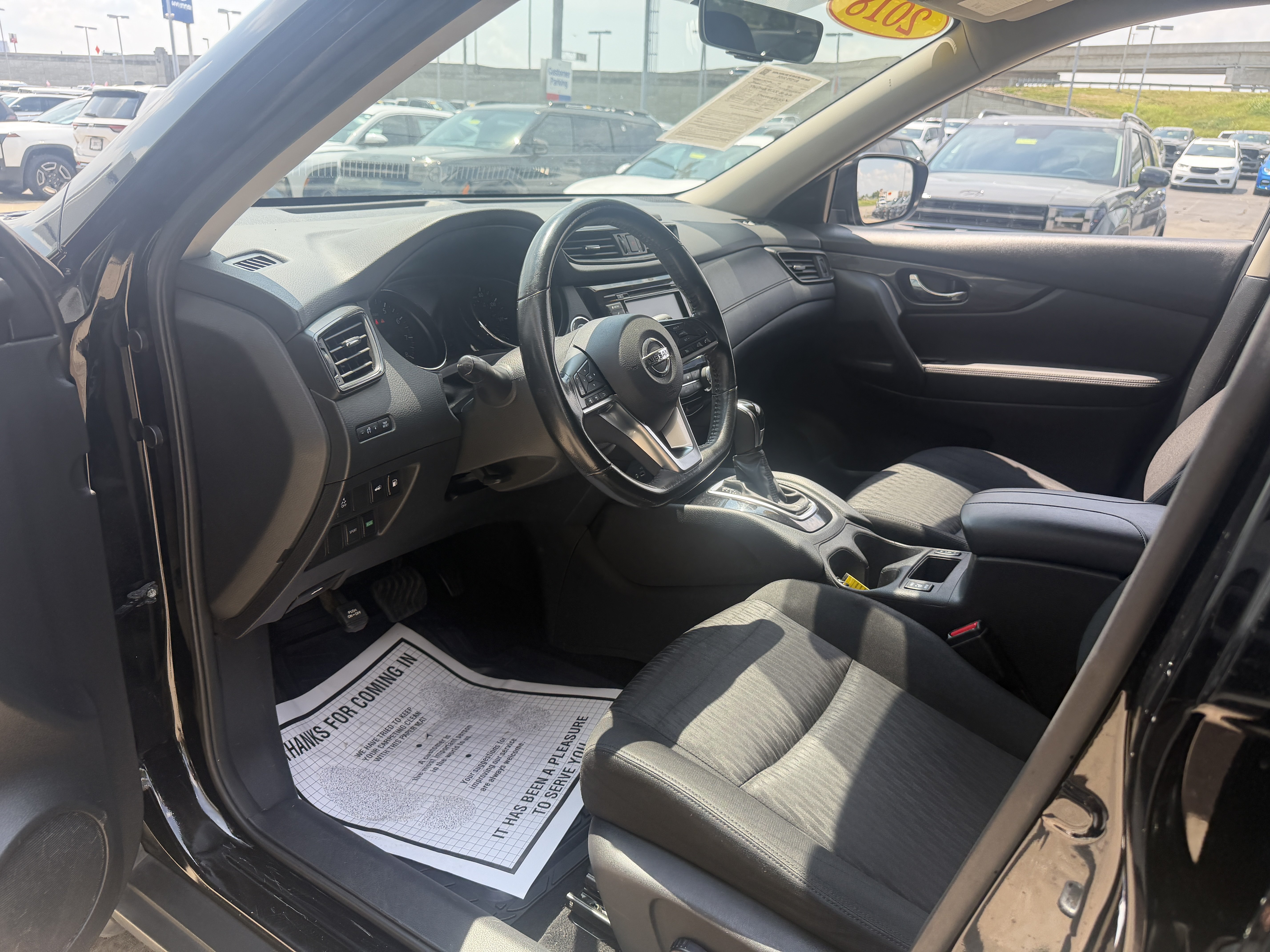 Used 2018 Nissan Rogue SV FWD image 29