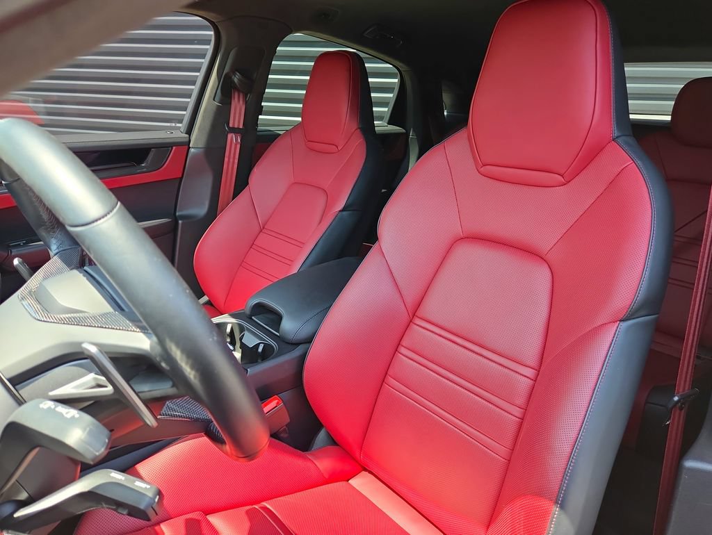 Certified 2024 Porsche Cayenne Turbo GT AWD/4WD image 5