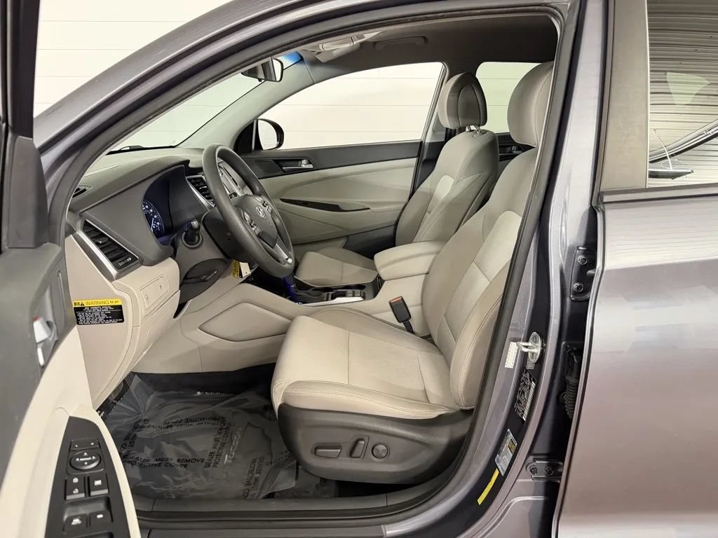 Used 2016 Hyundai Tucson SE w/ Option Group 02 AWD/4WD image 12