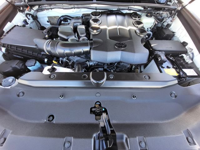 Used 2022 Toyota 4Runner SR5 Premium image 11