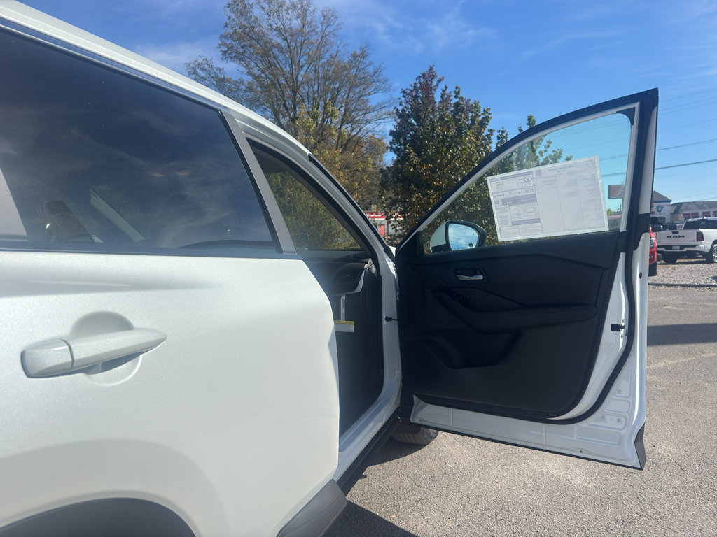 New 2026 Nissan Rogue SV image 20