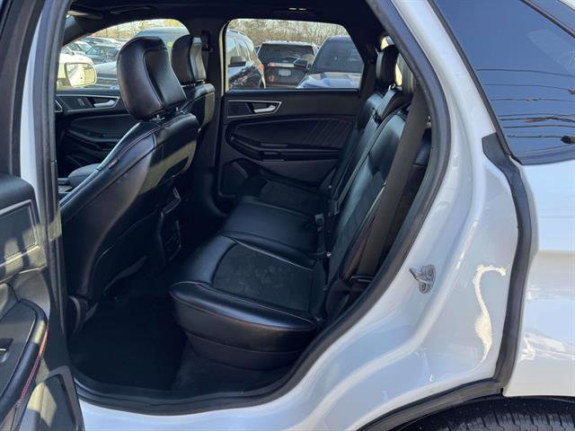 Used 2023 Ford Edge ST-Line image 34