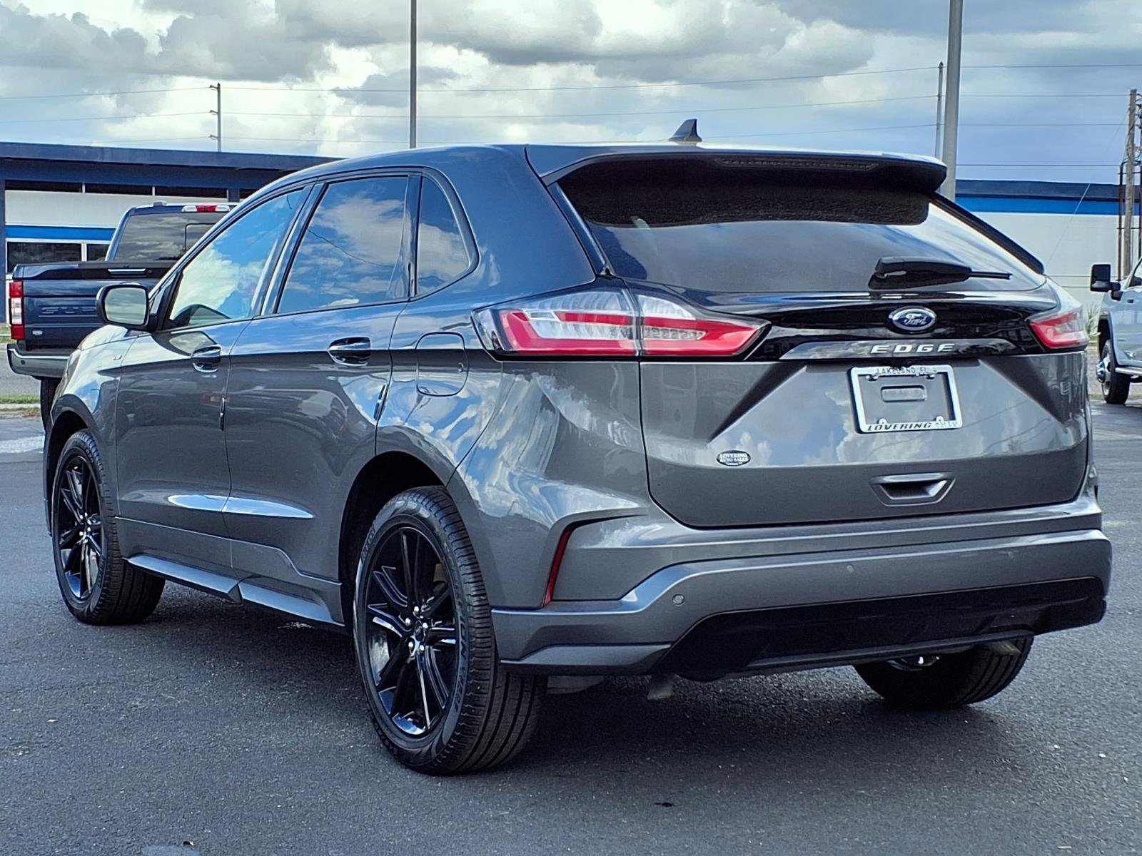 Used 2024 Ford Edge ST-Line image 4