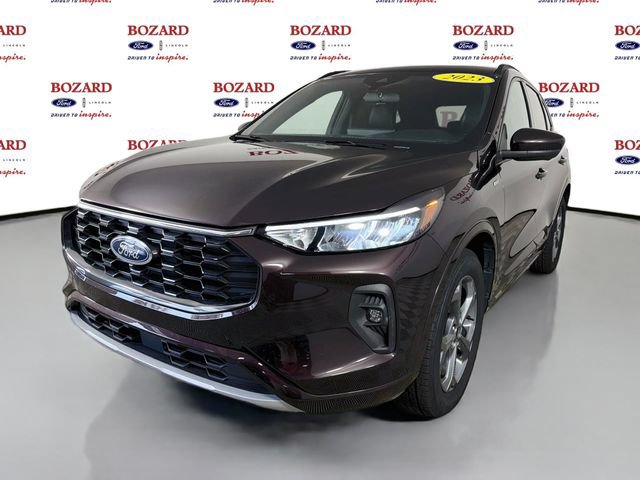 Certified 2023 Ford Escape ST-Line Select w/ Tech Pack #2 AWD/4WD image 4