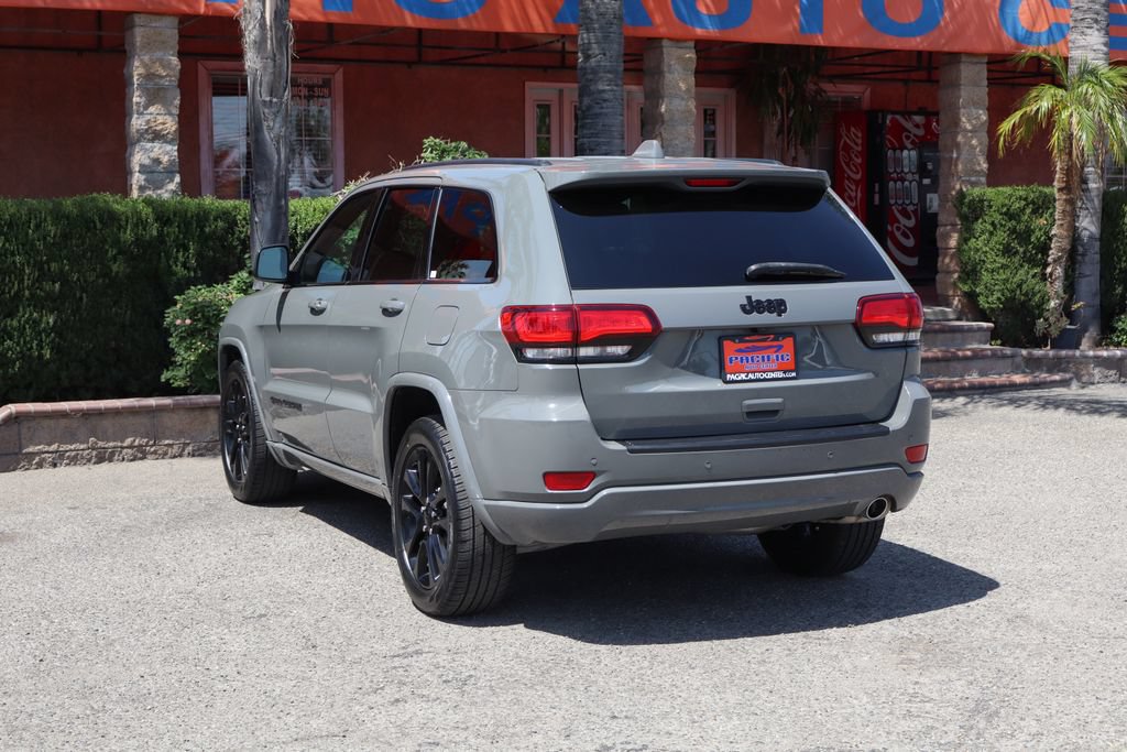 Used 2021 Jeep Grand Cherokee Laredo X RWD image 6