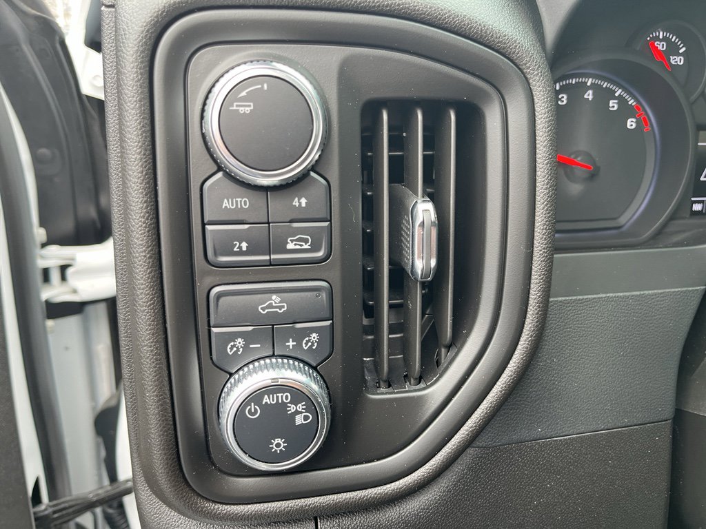 Used 2024 GMC Sierra 1500 Pro w/ Pro Value Package image 12