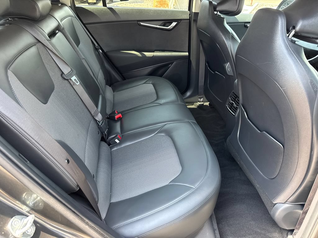 Used 2023 Kia Niro Wind FWD image 17
