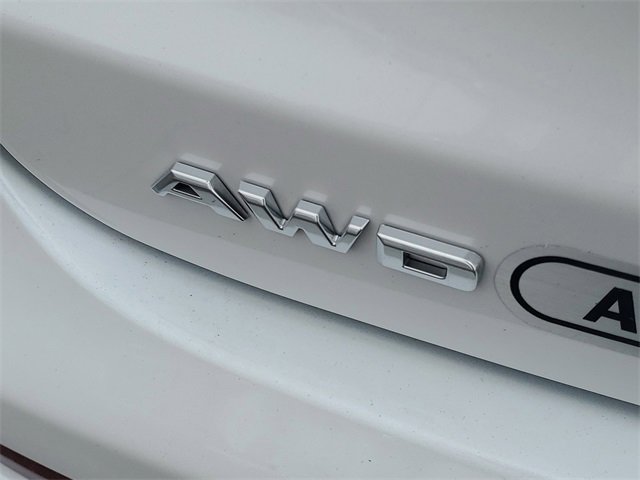 Certified 2024 Cadillac XT6 Luxury w/ LPO, Floor Liner Package image 7