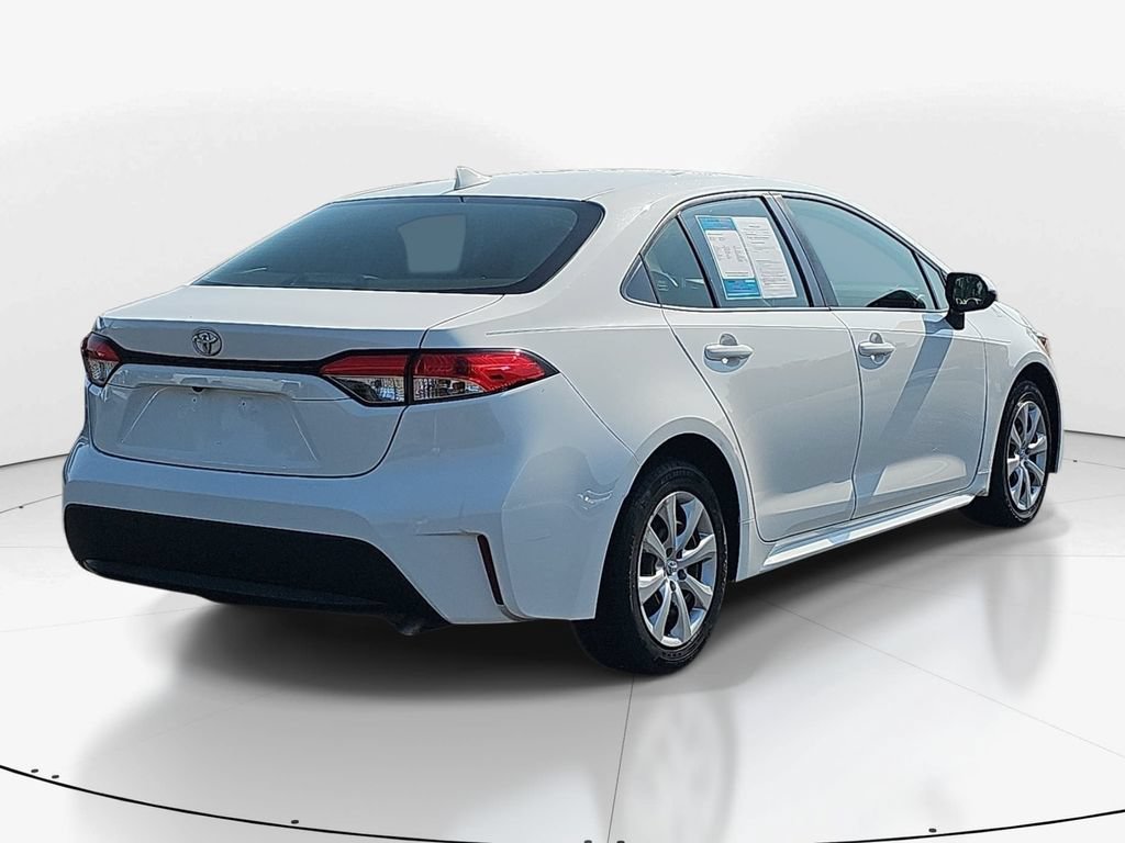 Used 2021 Toyota Corolla LE FWD image 6
