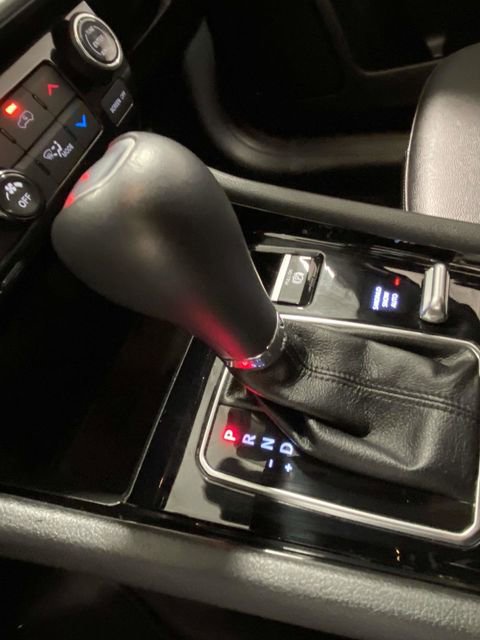 Used 2024 Jeep Compass Limited image 18