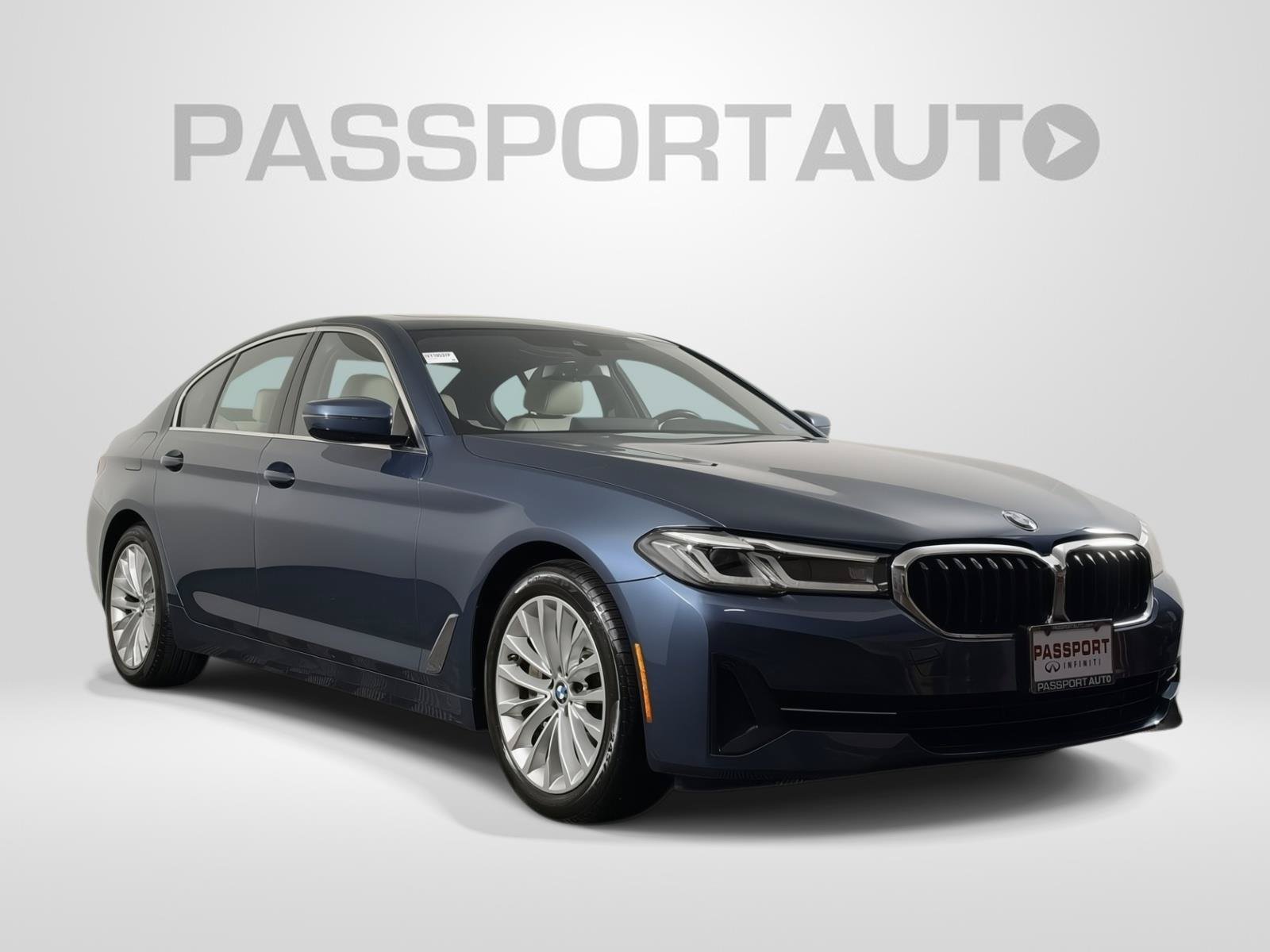 Used 2023 BMW 530i xDrive w/ Premium Package AWD/4WD image 3