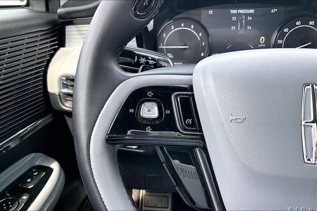 Used 2022 Lincoln Corsair AWD w/ Equipment Group 101A image 14
