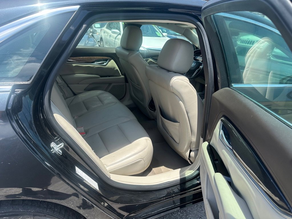 Used 2015 Cadillac XTS Luxury AWD/4WD image 14