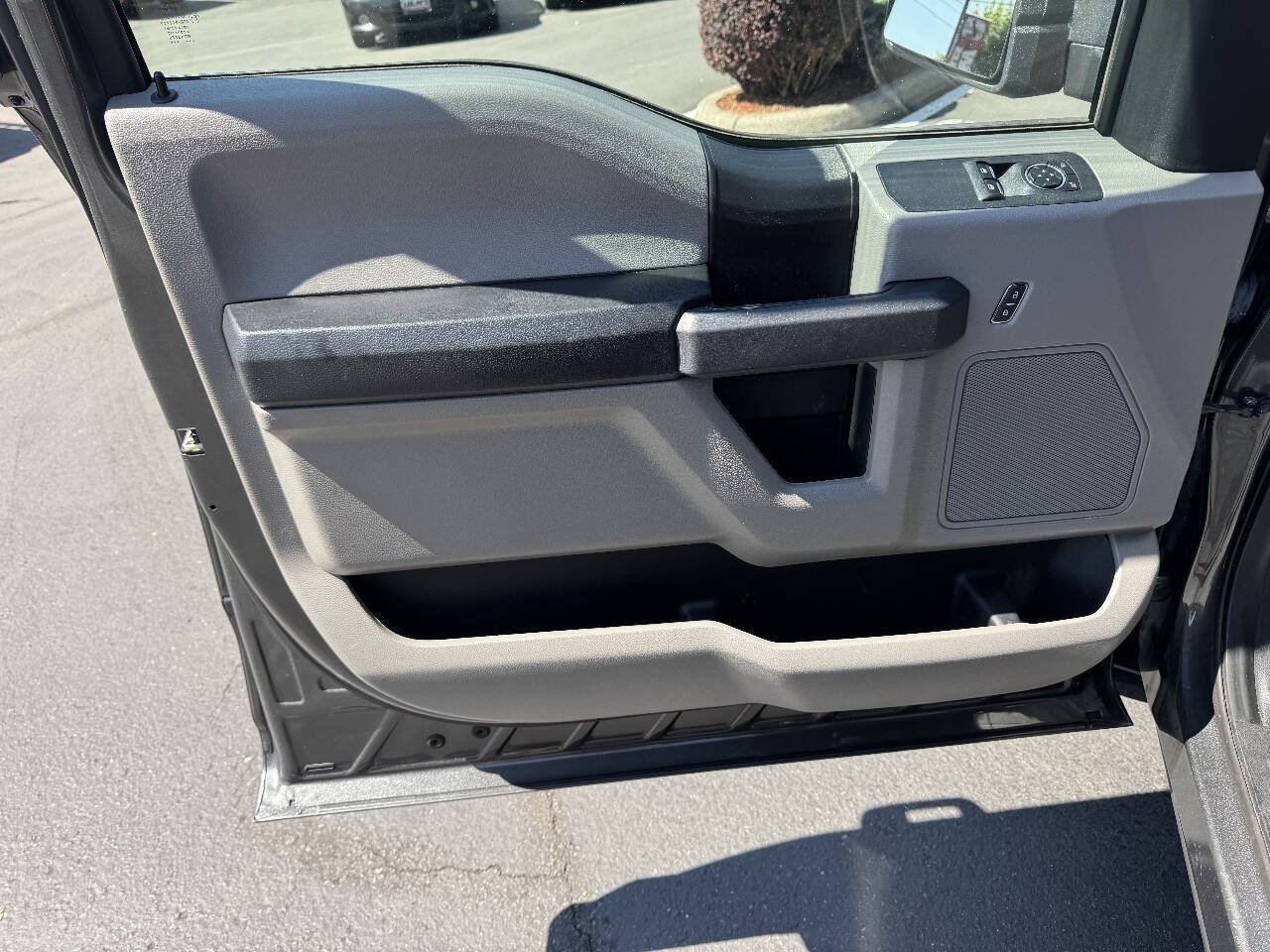 Used 2019 Ford F150 XL w/ Equipment Group 101A Mid AWD/4WD image 11