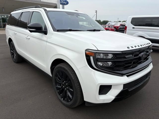 Used 2025 Ford Expedition Max Platinum w/ Stealth Appearance Package AWD/4WD image 10