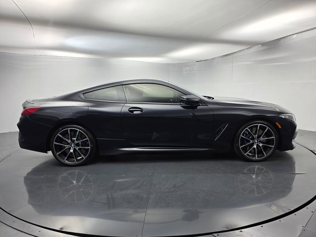Used 2022 BMW M850i xDrive Coupe w/ Driving Assistance Package AWD/4WD image 3