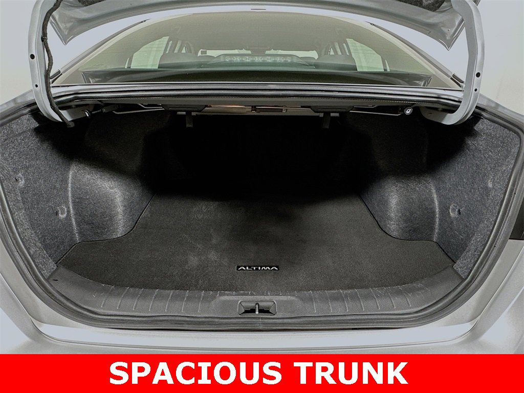 Used 2024 Nissan Altima 2.5 SV image 6