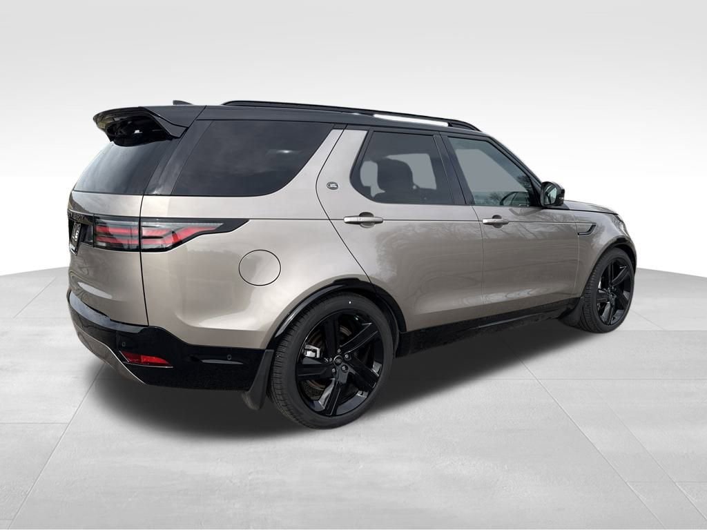 New 2024 Land Rover Discovery Dynamic SE image 7