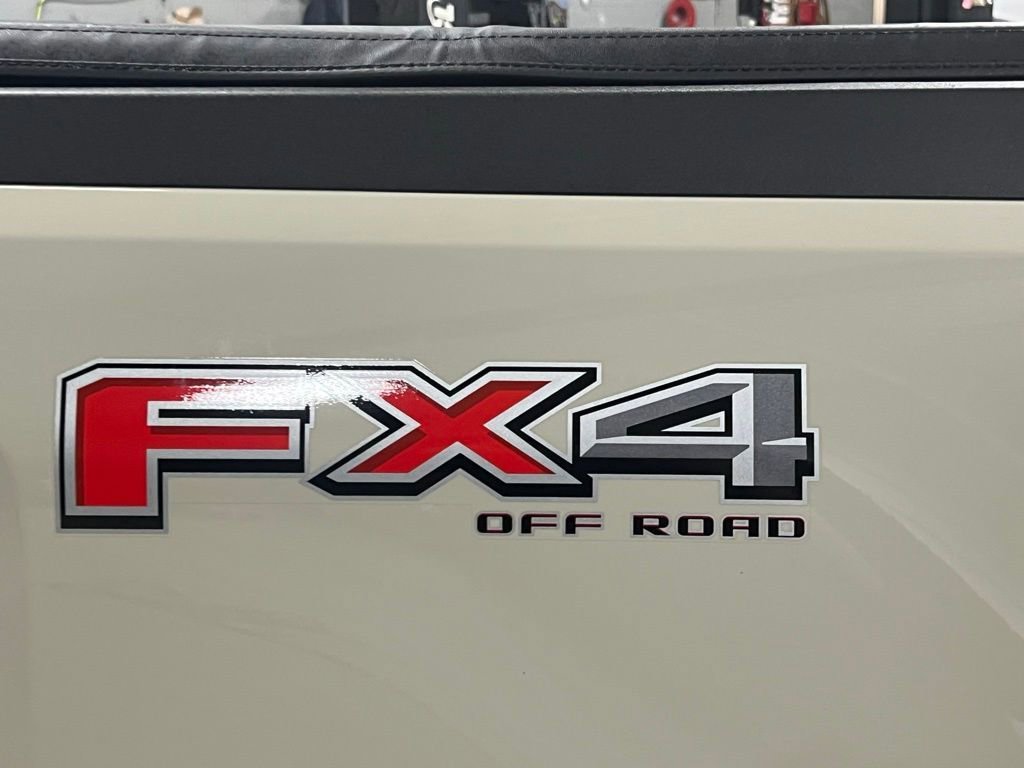 Used 2024 Ford Maverick Lariat w/ FX4 Off-Road Package image 18