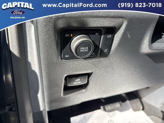 Certified 2025 Ford Expedition Max Platinum w/ Platinum Ultimate Package AWD/4WD image 21