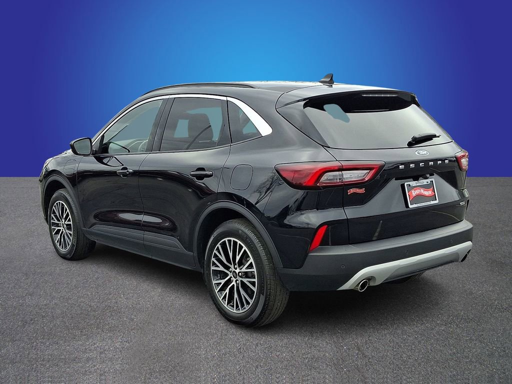 Used 2024 Ford Escape SE image 4