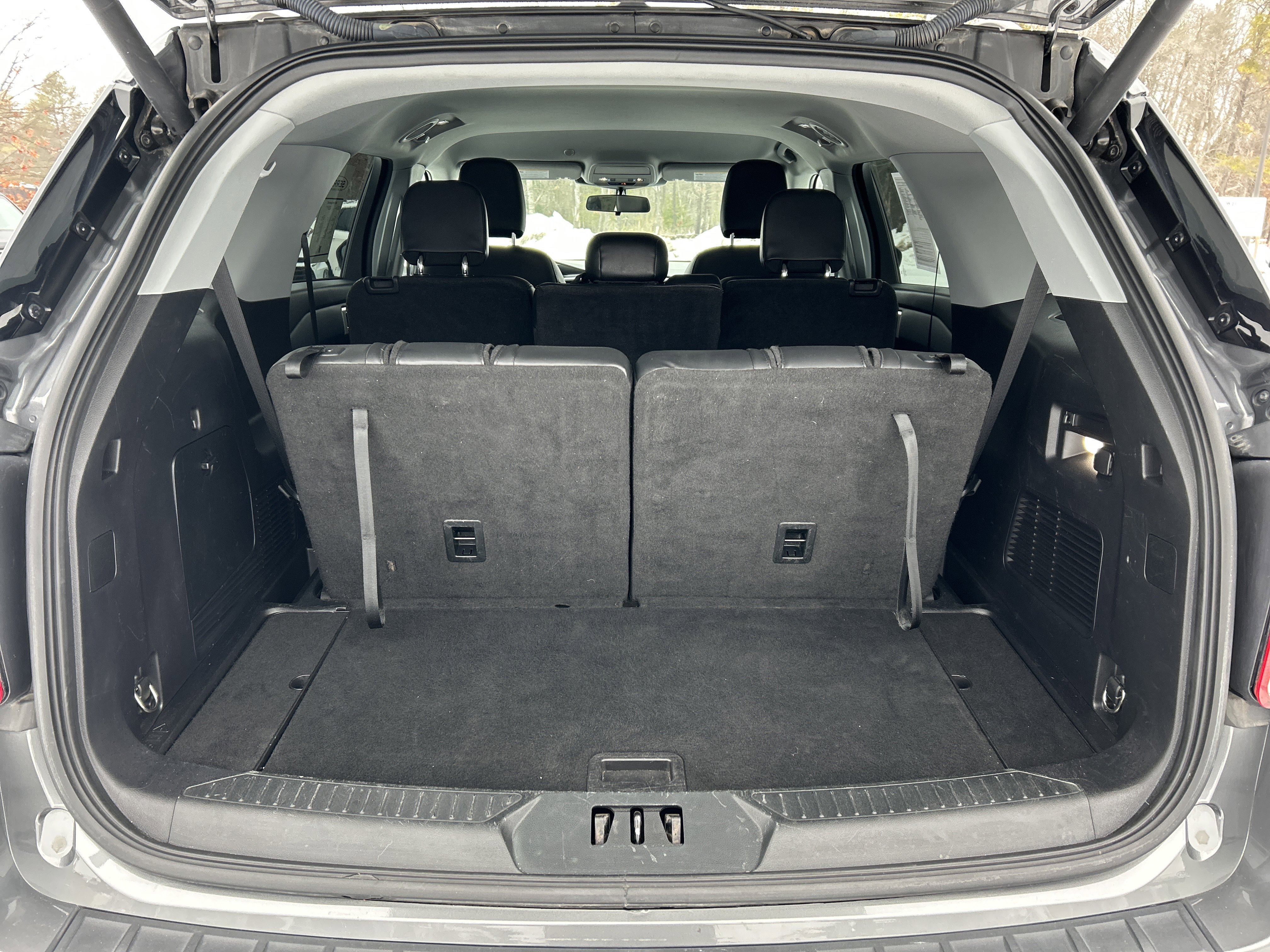 Certified 2022 Ford Explorer XLT w/ Equipment Group 202A image 12