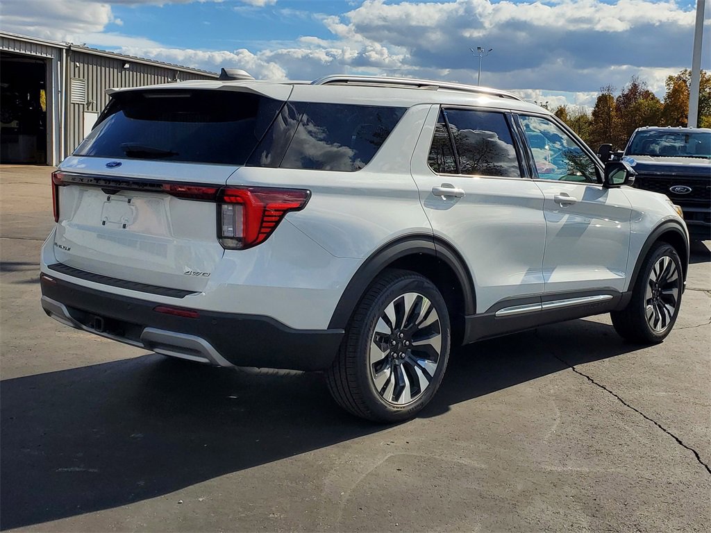 New 2026 Ford Explorer Platinum image 5