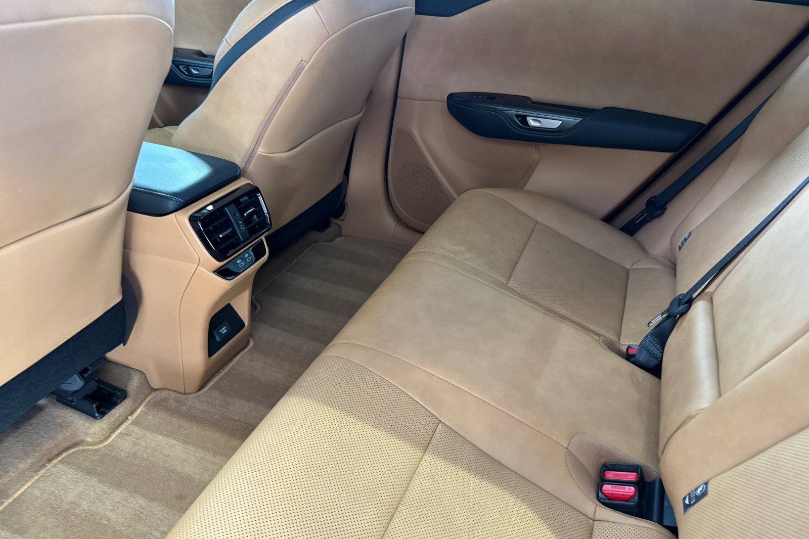 Certified 2023 Lexus RZ 450e Premium w/ Technology Package AWD/4WD image 15