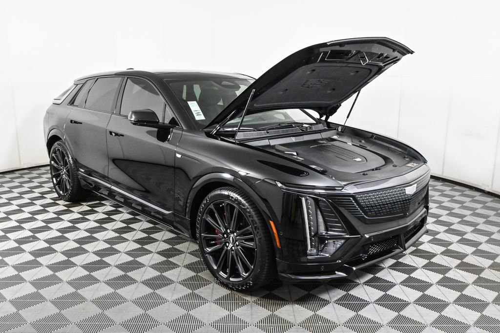 New 2026 Cadillac Lyriq V w/ LPO, Floor Liner Package image 36