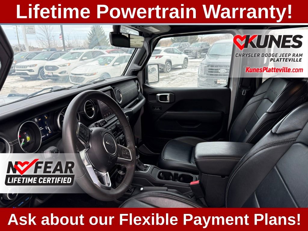 Used 2023 Jeep Wrangler Unlimited Sahara AWD/4WD image 24