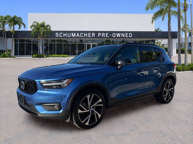 Used 2020 Volvo XC40 T5 R-Design AWD/4WD image 3